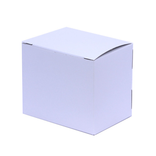 Белая коробочка для кружки